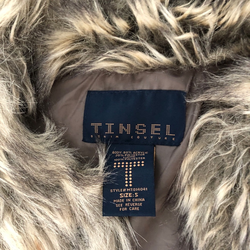 Fur vest - Picture 3 of 4